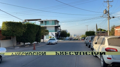 Disparan e incendian domicilio en la colonia Salvador en Culiac&aacute;n