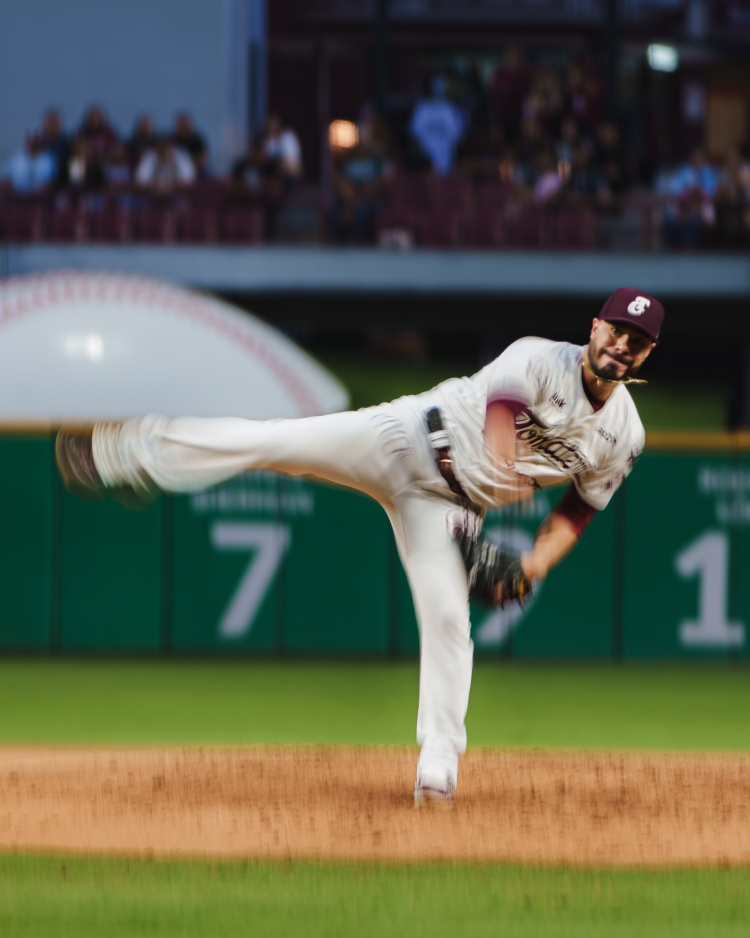 Manny Barreda se encarg&oacute; de marcar el ritmo de la noche y encabeza la victoria ante Guasave