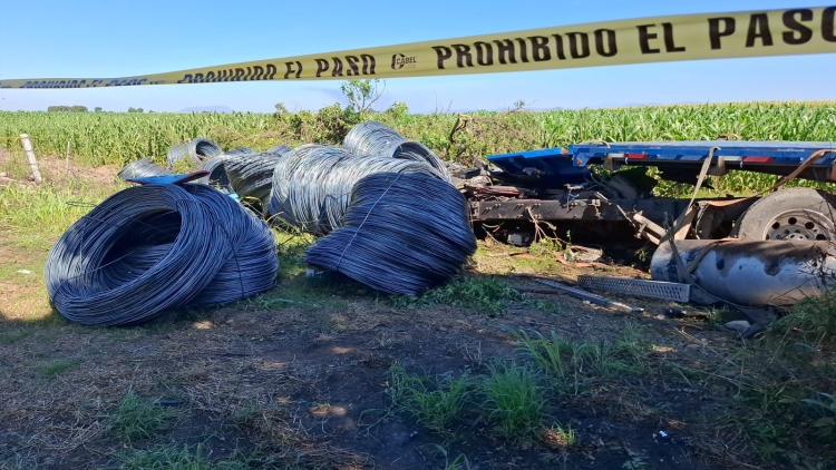 Un conductor de tr&aacute;iler pierde la vida en un accidente sobre la Maxipista Culiac&aacute;n&ndash;Mazatl&aacute;n