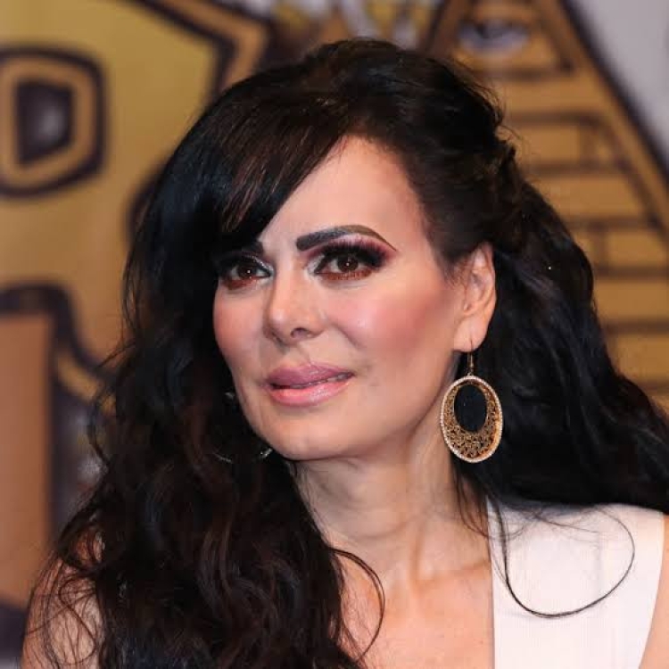 Revela Maribel Guardia c&oacute;mo vive la Navidad tras la muerte de su hijo