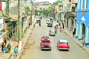 Cuba cierra hoteles por cerco de Estados Unidos;&nbsp;activa un plan de emergencia