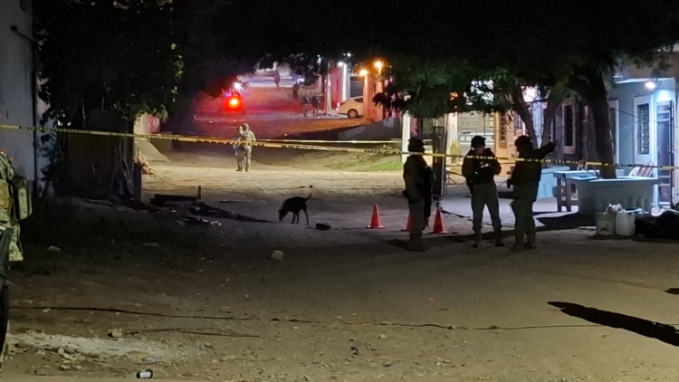 Gatilleros atacan a balazos a un hombre en la Colonia Domingo Rub&iacute;, en Culiac&aacute;n