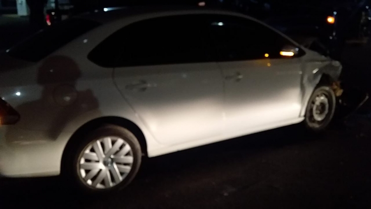 Aparatoso accidente sufre pareja del estado de Hidalgo en la maxipista Culiac&aacute;n-Mazatl&aacute;n