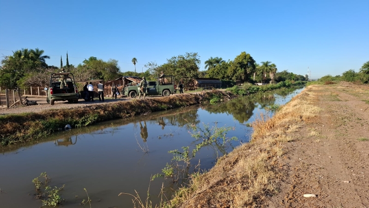 Localizan a un hombre asesinado y envuelto en una cobija en la comunidad de Balbuena, en Navolato